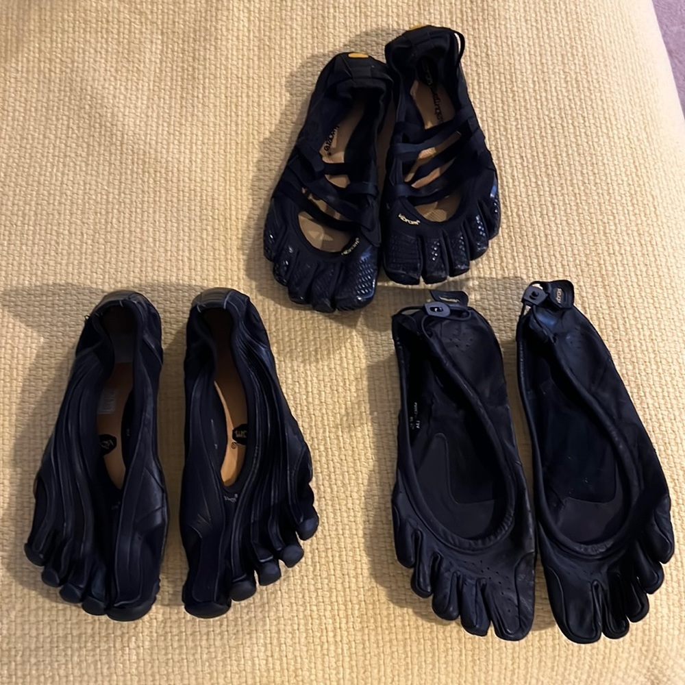 3 pair of black size 39=8
